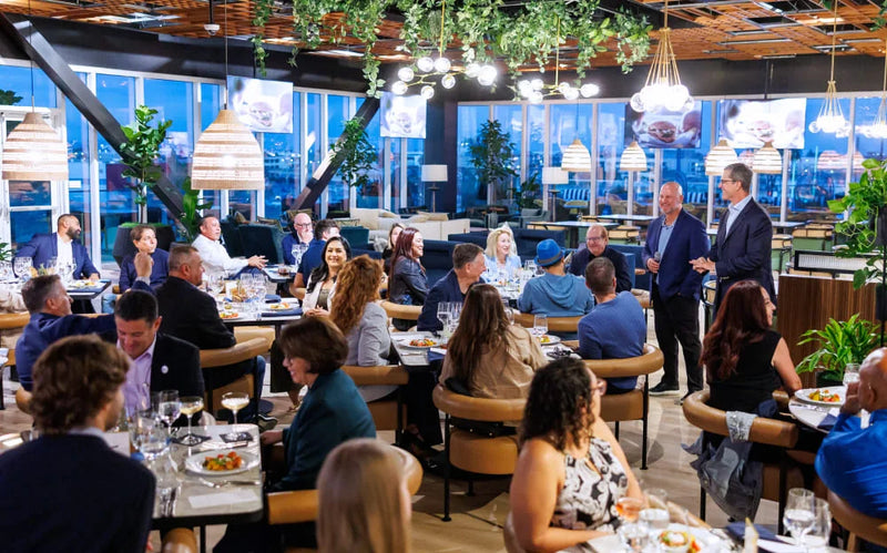 RESTAURANT, BAR & LOUNGE